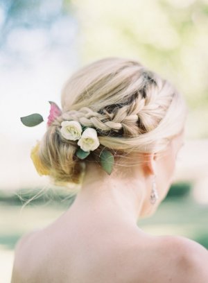Flowers in Brides hair